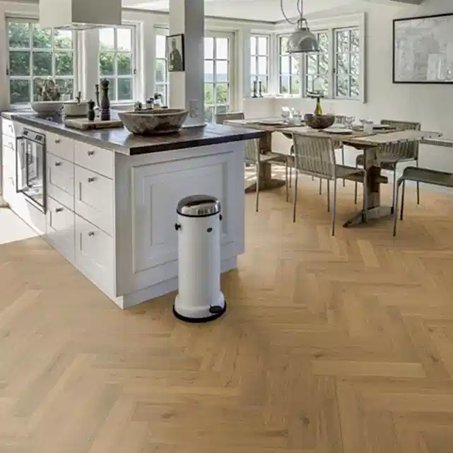 Kahrs Herringbone Oak CD Grey
